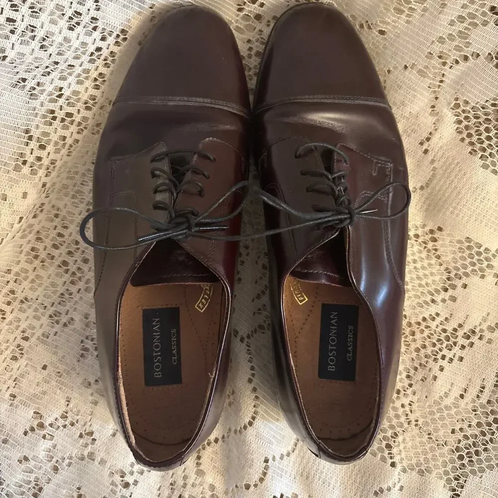 Bostonian Classics Men's US 10.5 Burgundy Leather Oxford Dress Shoes